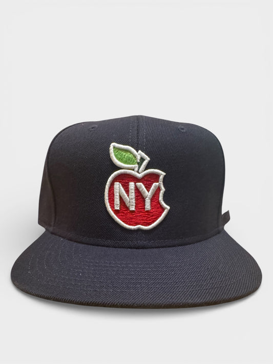 BITTENN APPLE NY SNAPBACK HAT/NAVY BLUE